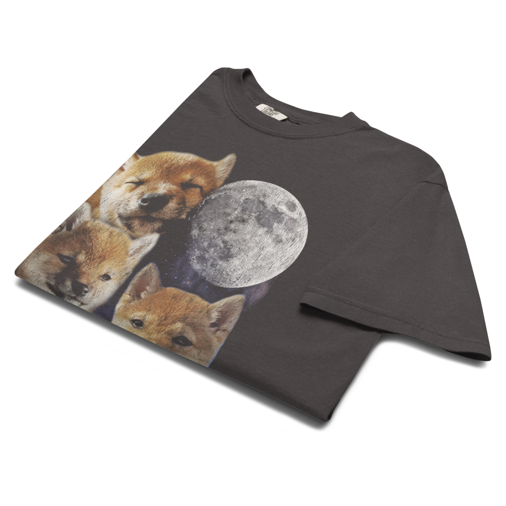 Vintage-Inspired “Howling at the Moon” Shiba Tee